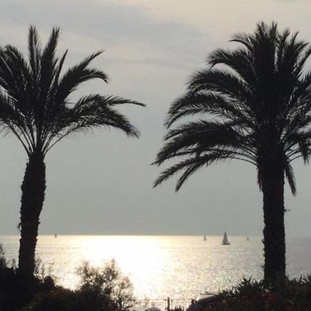Sanarybeach Exterior photo